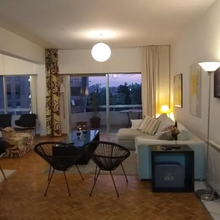 Seaside Spacious With Sea View Apartmán *