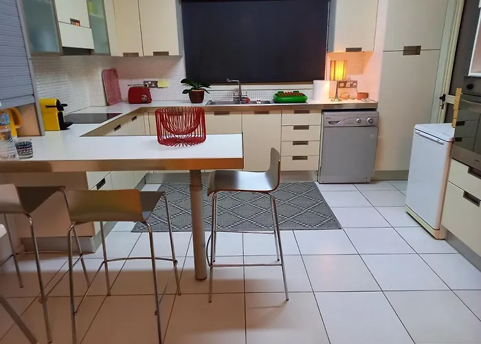 Seaside Spacious With Sea View * Lemesos