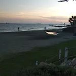 Seaside Spacious With Sea View Апартаменты Лимасол