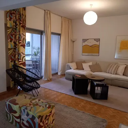 Daire Seaside Spacious With Sea View *