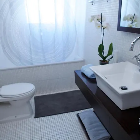 Apartment Seaside Spacious With Sea View