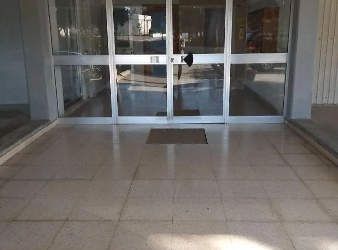 Seaside Spacious With Sea View Limassol